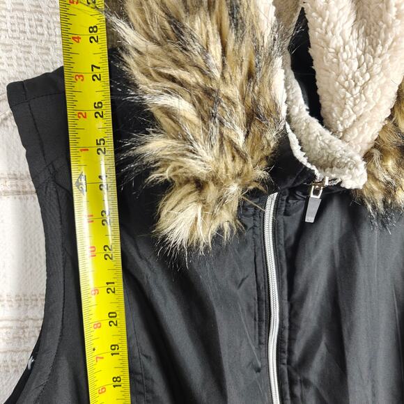 Athletic Collection Black Faux Fur Hooded Vest Size XL Lined - Picture 4 of 8